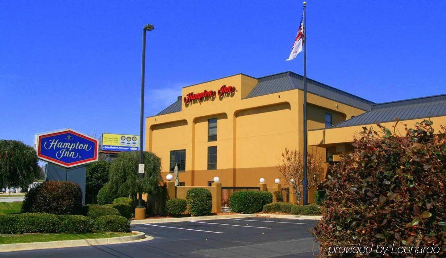 Hampton Inn Greenwood Exterior photo