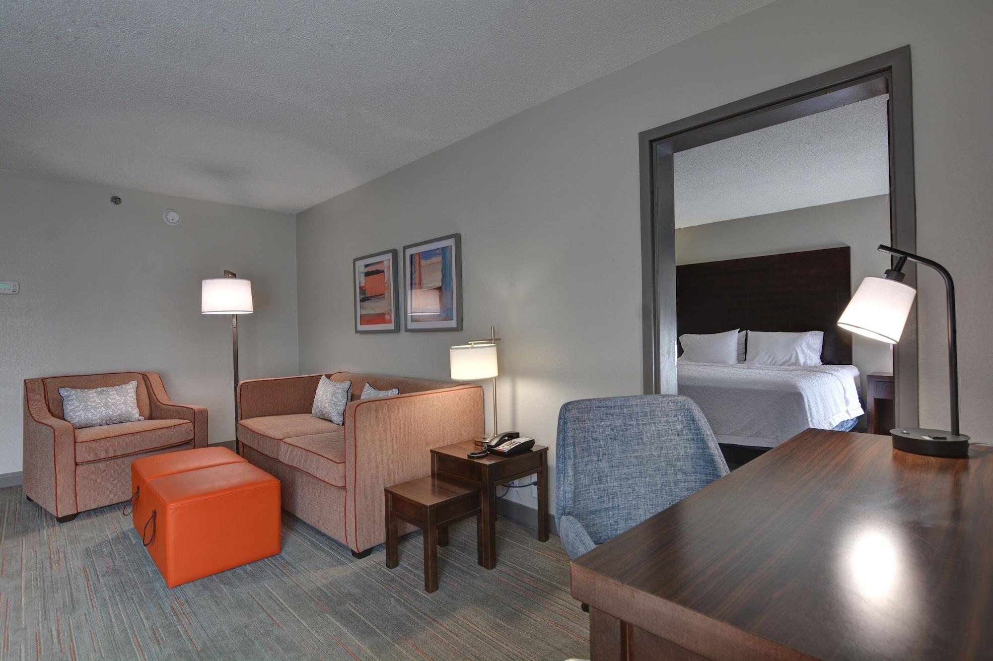 Hampton Inn Greenwood Exterior photo