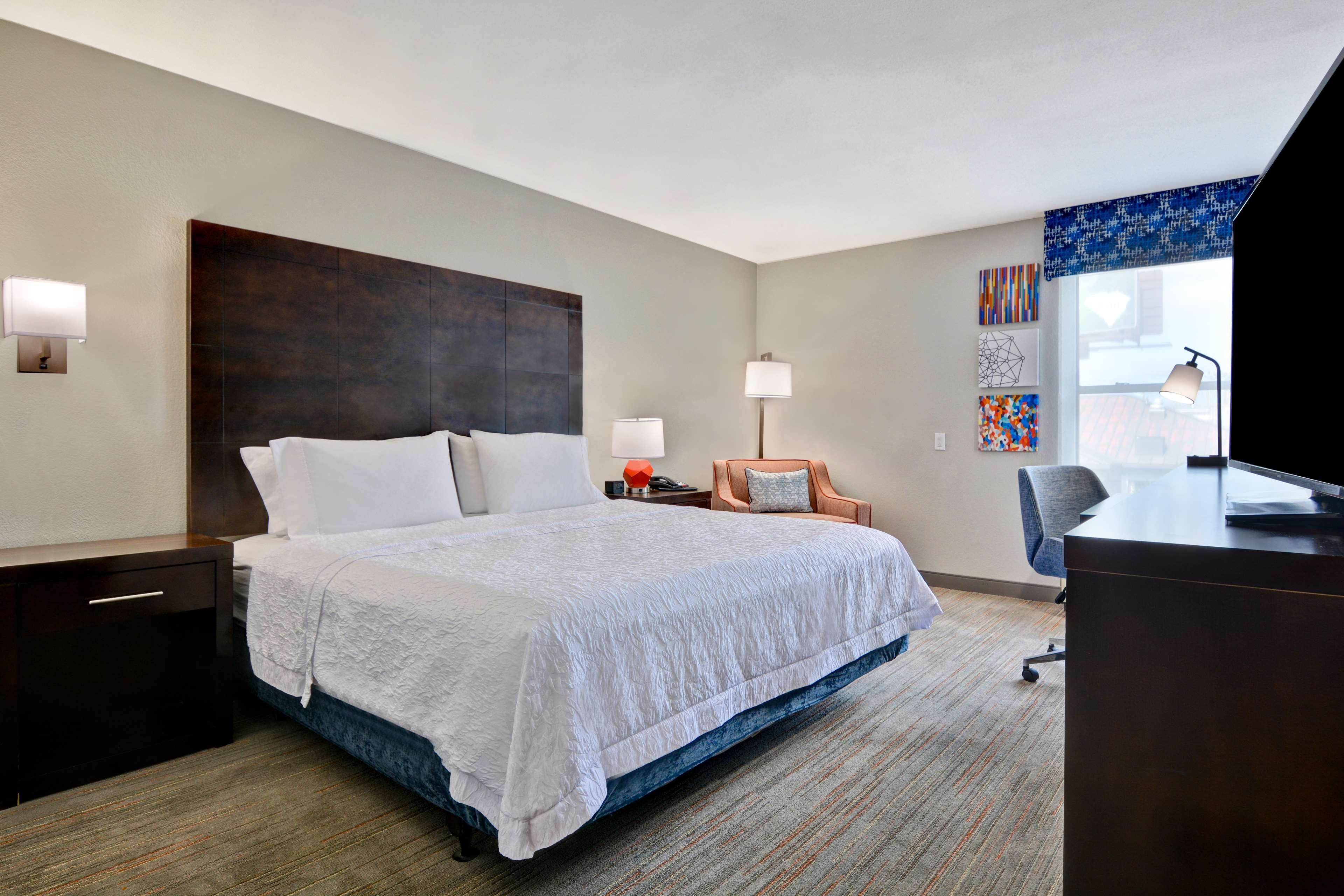 Hampton Inn Greenwood Exterior photo