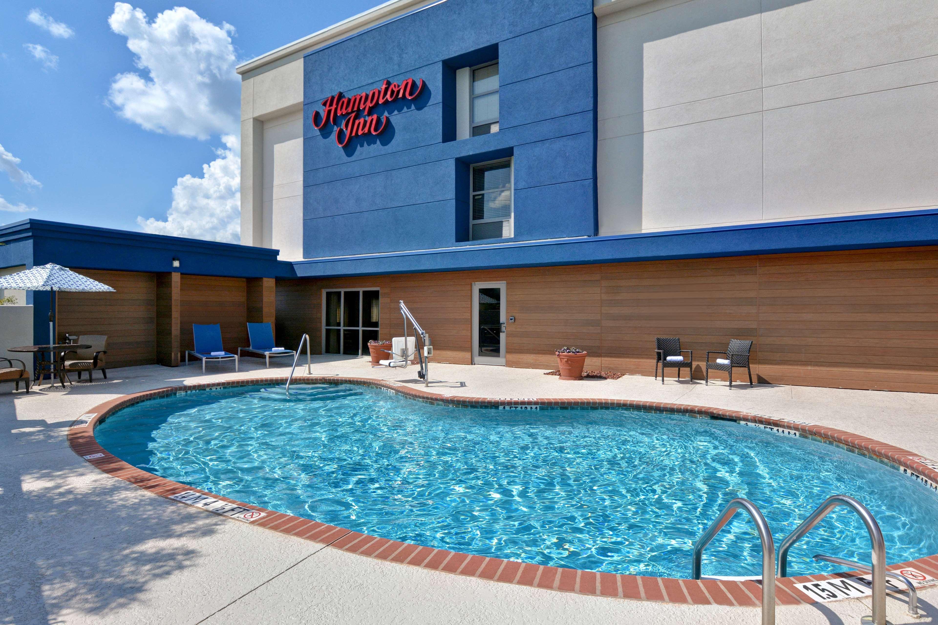 Hampton Inn Greenwood Exterior photo