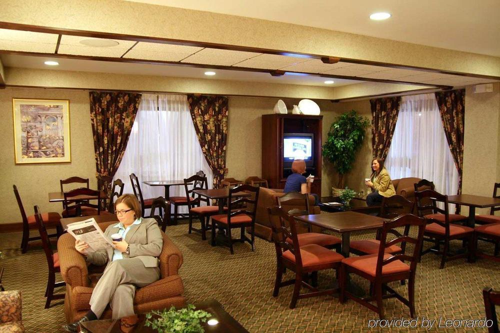 Hampton Inn Greenwood Restaurant photo